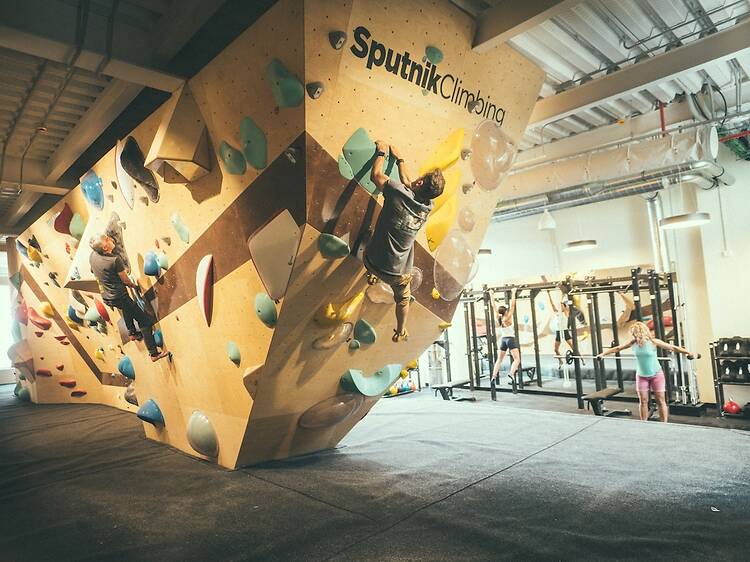 Sputnik Climbing Sputnik Climbing