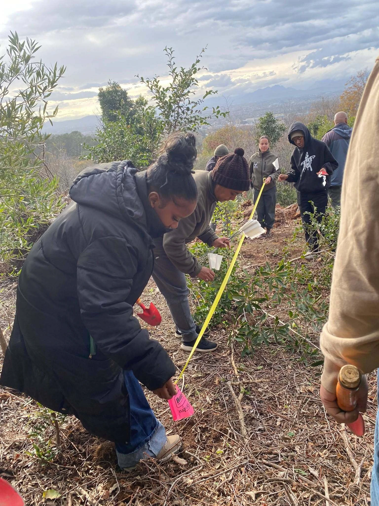This round saw a focused effort by the Cape Research Centre team, backed by SANParks rangers and volunteer students from the Cape Peninsula University of Technology 