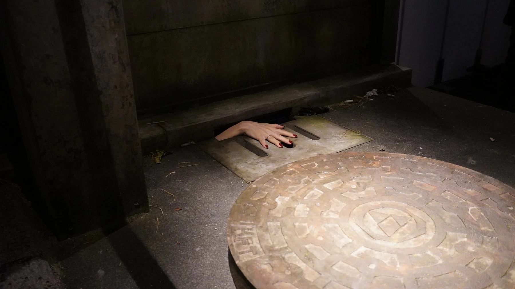ホラーにふれる展－映画美術の世界－