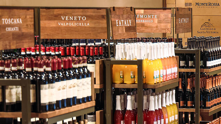 wine store  (eataly la )