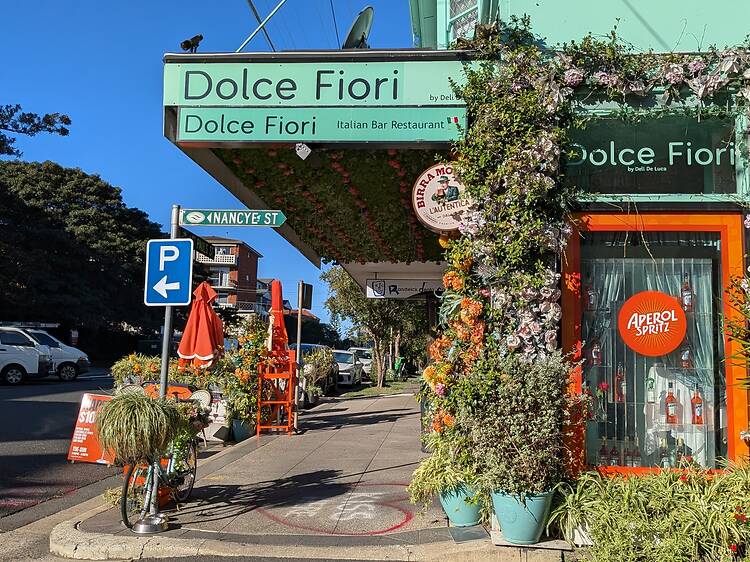 Dolce Fiori A restaurant with a sign that says: Dolce Fiori