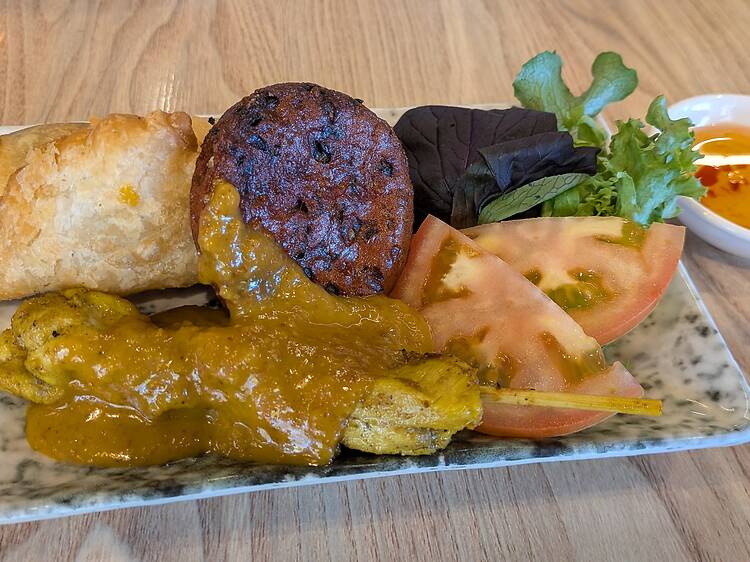 Khao Thai Khao Thai