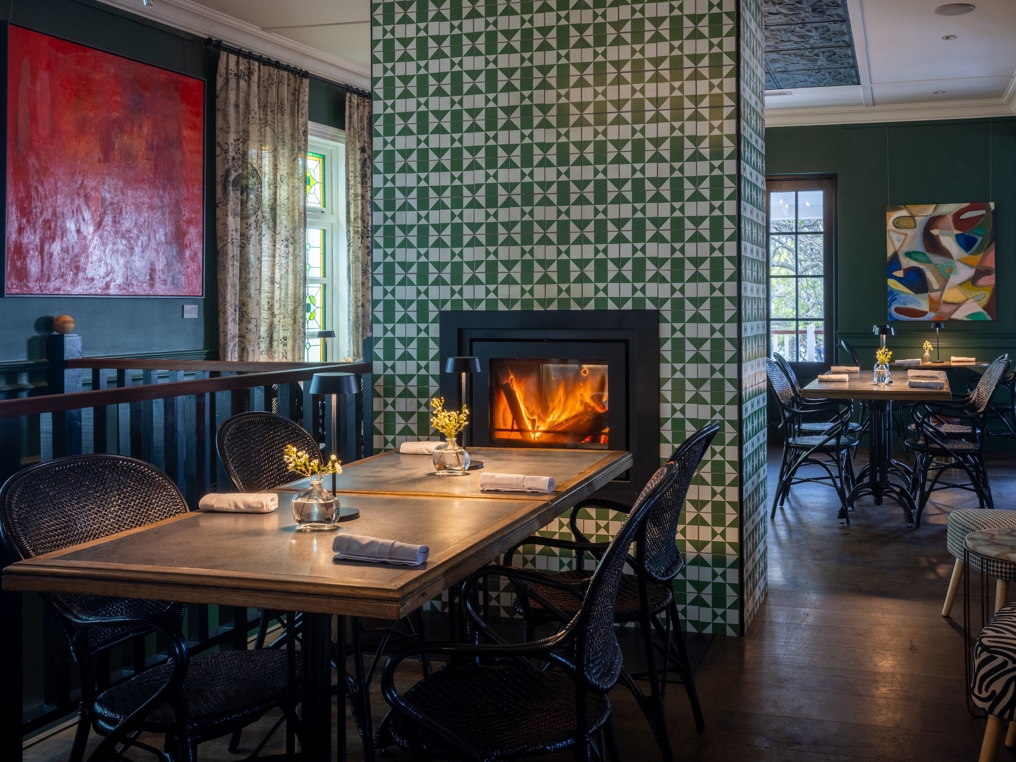 The 12 best restaurants with fireplaces in Cape Town