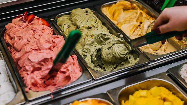 Gelateria Pomo D鈥橭ro Gelateria Pomo D鈥橭ro