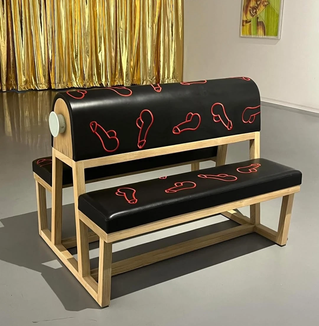 adultmaterialgallery
