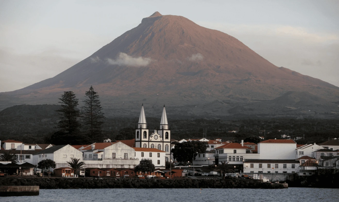 Madalena, Pico