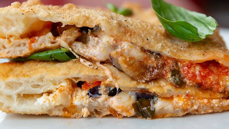 Pizza Parmigiana fritta Fratelli Figurato