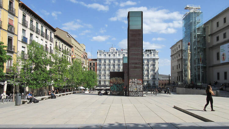 Plaza Juan Goytisolo Plaza Juan Goytisolo
