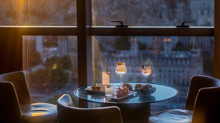 Rooftop Dinner with a View Rooftop Dinner with a View