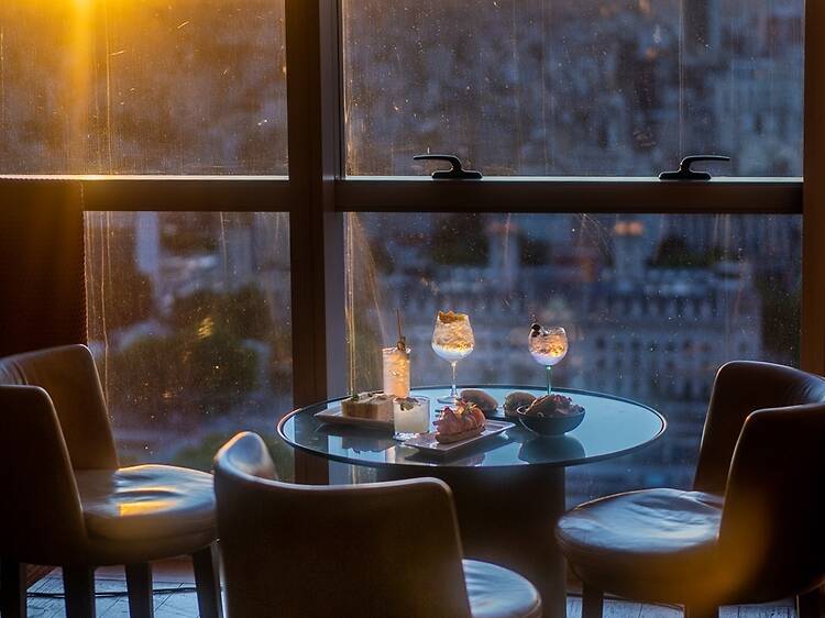 Rooftop Dinner with a View Rooftop Dinner with a View