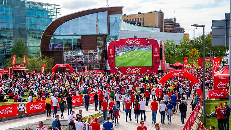 3.7. Dose Open Air, Coca-Cola Fan Zone 3.7. Dose Open Air, Coca-Cola Fan Zone