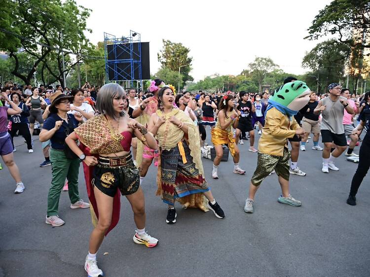 Join Bangkok's biggest outdoor fitness class Join Bangkok's biggest outdoor fitness class