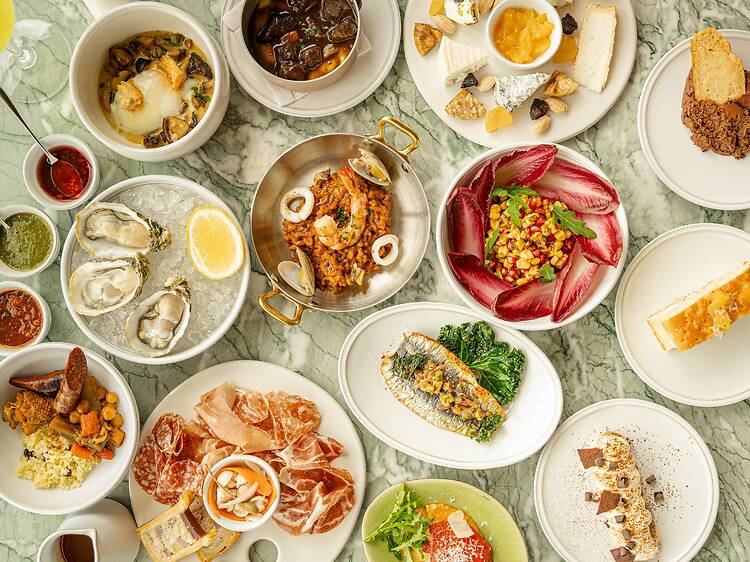 Piscari puts a Mediterranean spin on rooftop brunch Piscari puts a Mediterranean spin on rooftop brunch