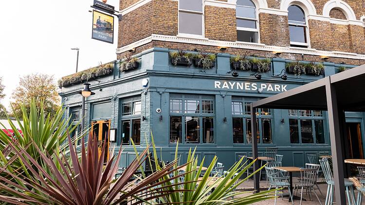 The Raynes Park Tavern, Raynes Park