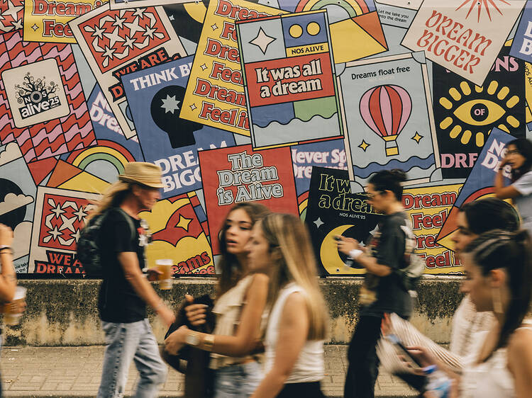 Música, fado, comédia e agora... livros: há um novo palco no NOS Alive Música, fado, comédia e agora... livros: há um novo palco no NOS Alive