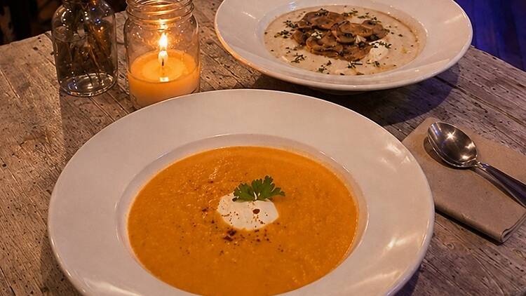 Sopa de champiñones y portobellos en Todo Mundo! Sopa de champiñones y portobellos en Todo Mundo!