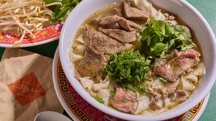 Pho Bo vietnamita en Saigón Noodle Bar Pho Bo vietnamita en Saigón Noodle Bar