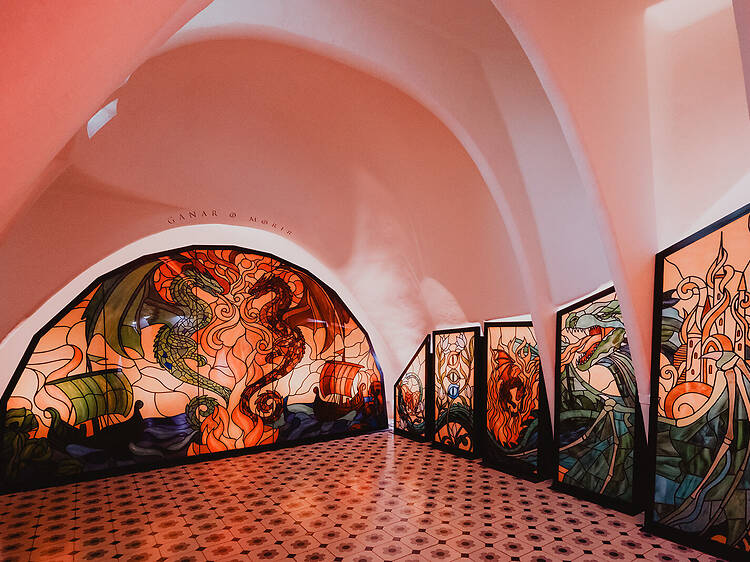 El drac de Gaudí es desperta amb HBO Max: així és la cita efímera que envaeix la Casa Batlló