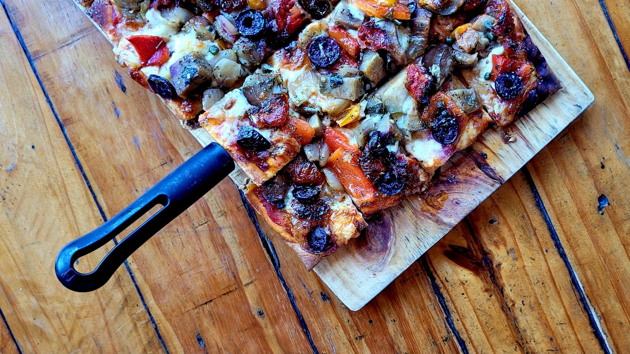 Pizza from 2REIS Lima