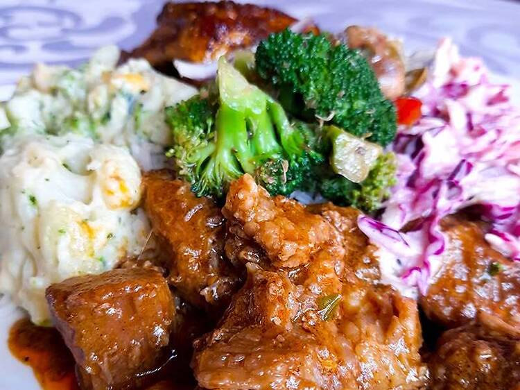 Teboho Mokoena, South Africa - a home-style feast at Sakhumzi