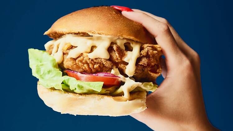 Folarin Balogun, USA - burgers and shakes at Hudsons