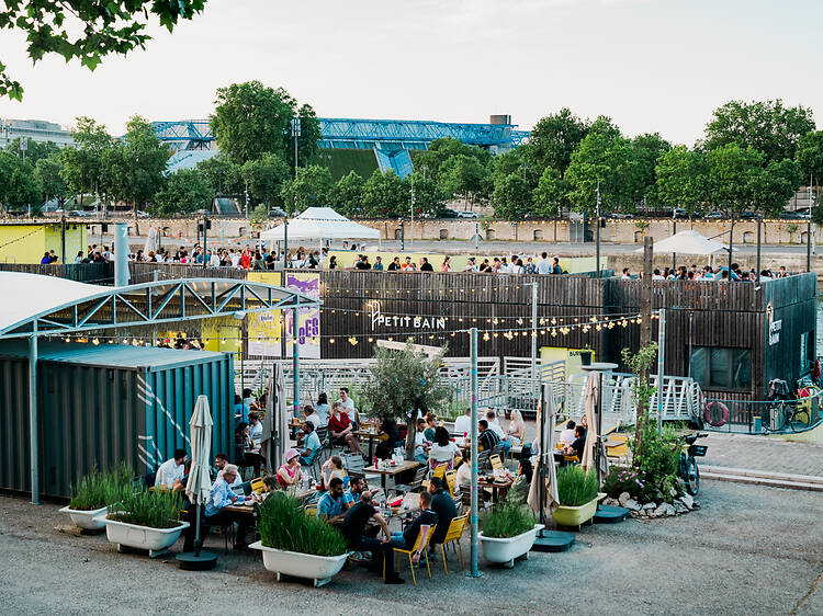 Gigoter sur la Seine avec les concerts et soirées de Petit Bain