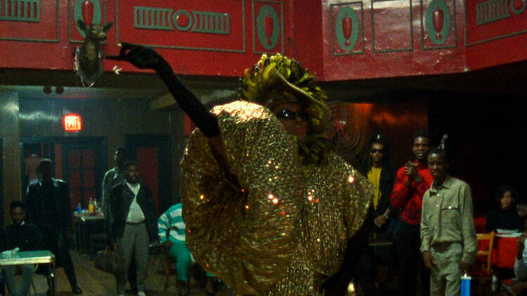 2. Paris is burning 2. Paris is burning