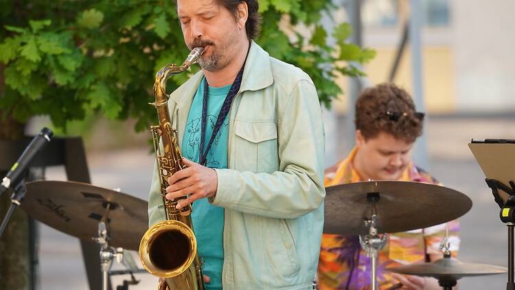 8.7. Live Terrace Jam Session, Uuno Pinza Jätkäsaari 8.7. Live Terrace Jam Session, Uuno Pinza Jätkäsaari