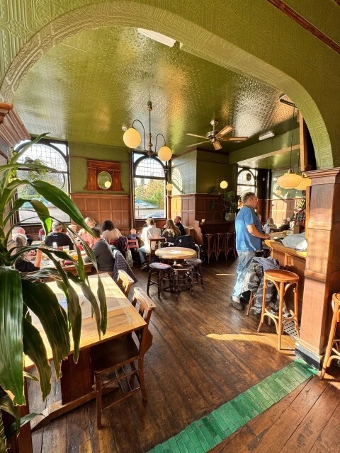 Lord Southampton interior