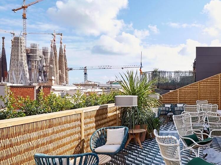 El Cel Rooftop Bar: còctels davant la Sagrada Família