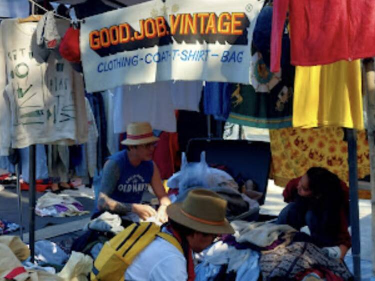 Nong Ho Flea Market