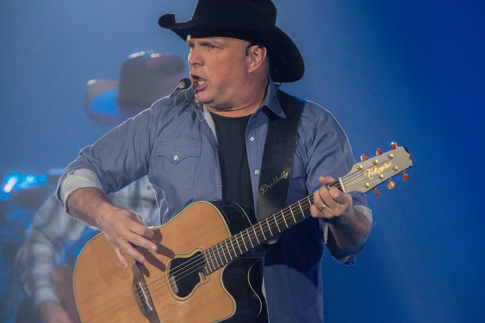 Garth Brooks performing live in California