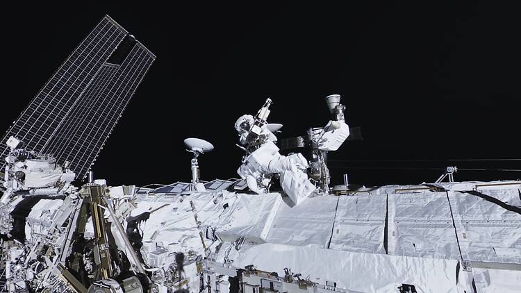 Space Explorers: The ISS Experience