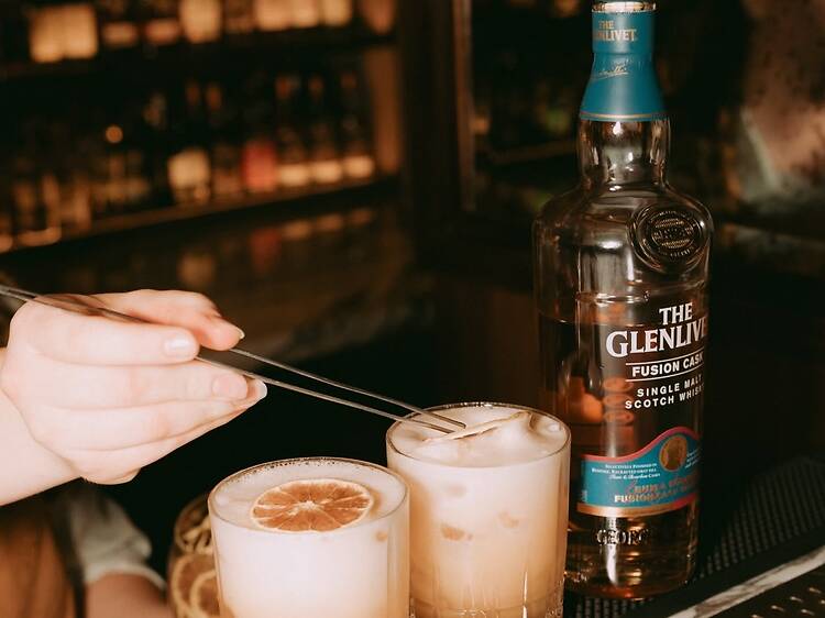 Bascule Bar