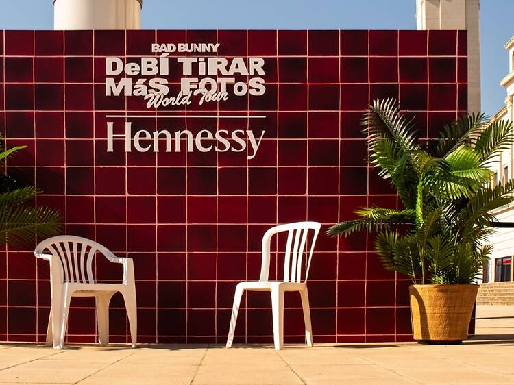 Hennessy x DeBÍ TiRAR MáS FOToS