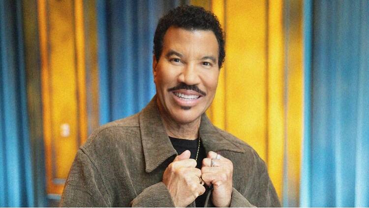 Lionel Richie and Earth, Wind, and Fire