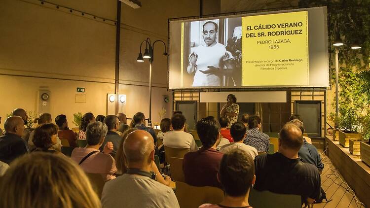 Sala de verano en el Cine Doré