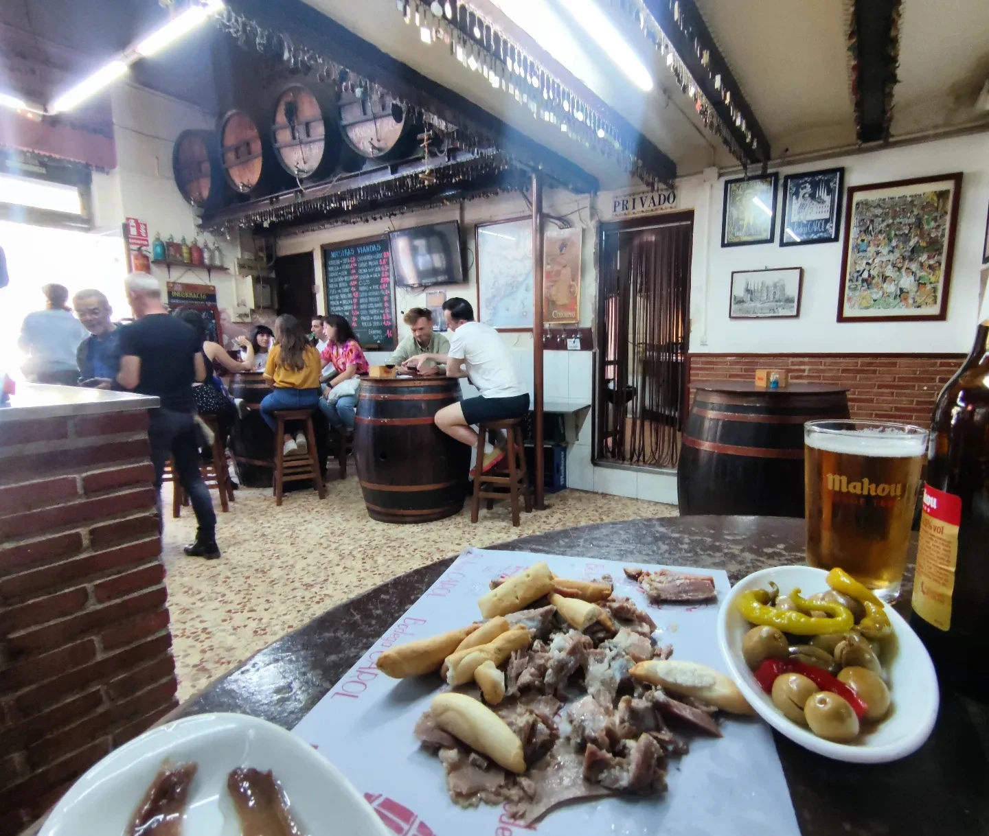 Bar Bodega Carol, un para&iacute;so para los fans de los derivados del cerdo y la ca&ntilde;a bien tirada