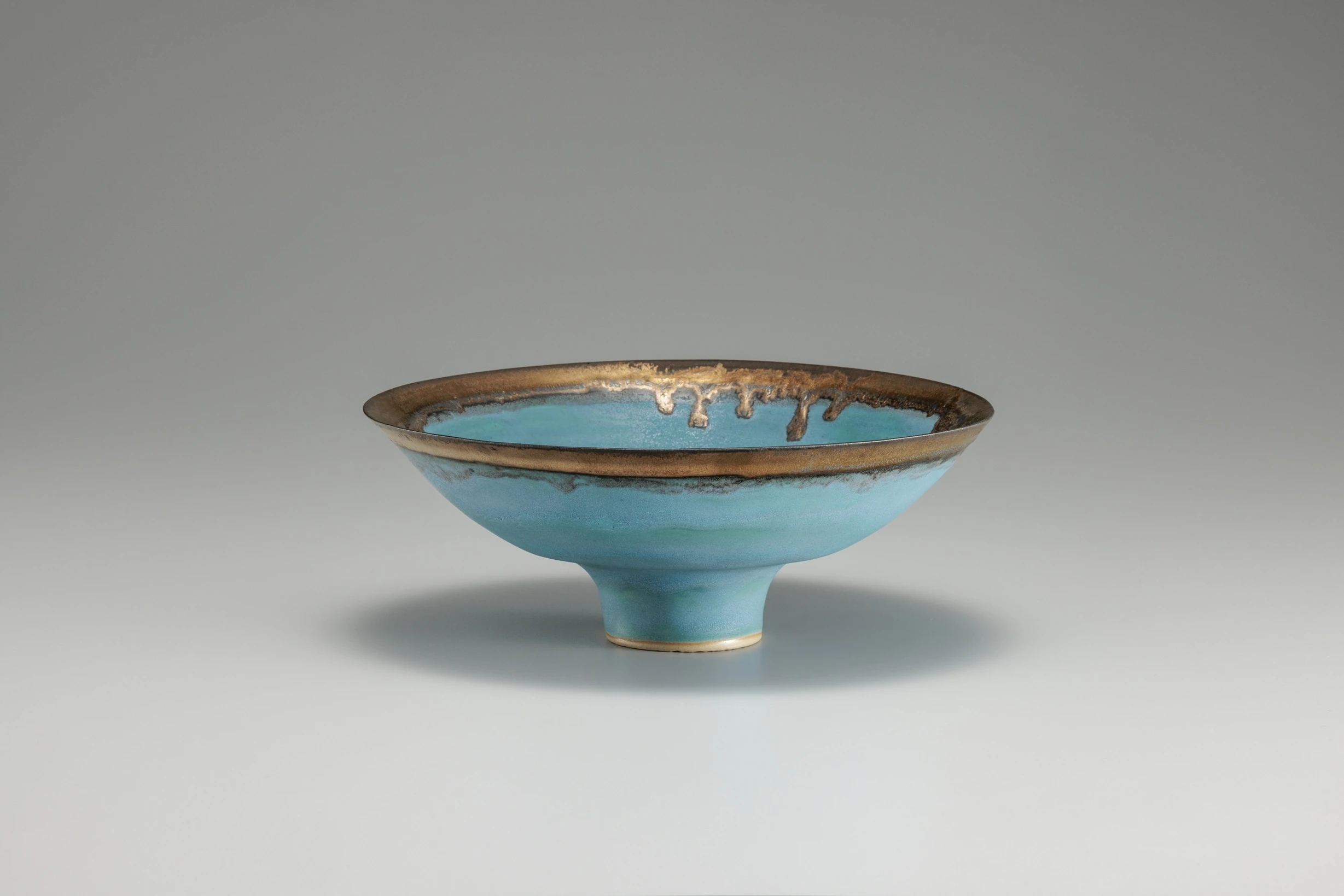 Lucie Rie, &lsquo;Blue Glazed Bowl&rsquo;, c. 1980, Iuchi Collection, deposited at the National Crafts Museum. Photo: Shinano Rui