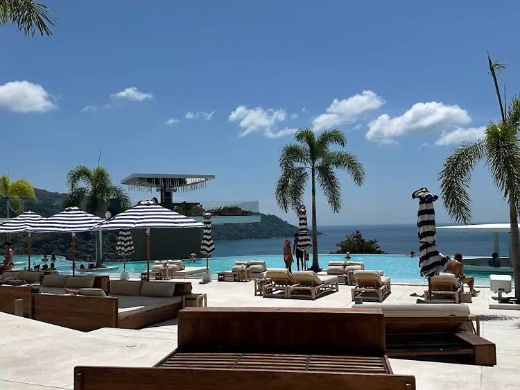 Party into the night at Fira Beach Club’s ETHOS – Fireborn Rise