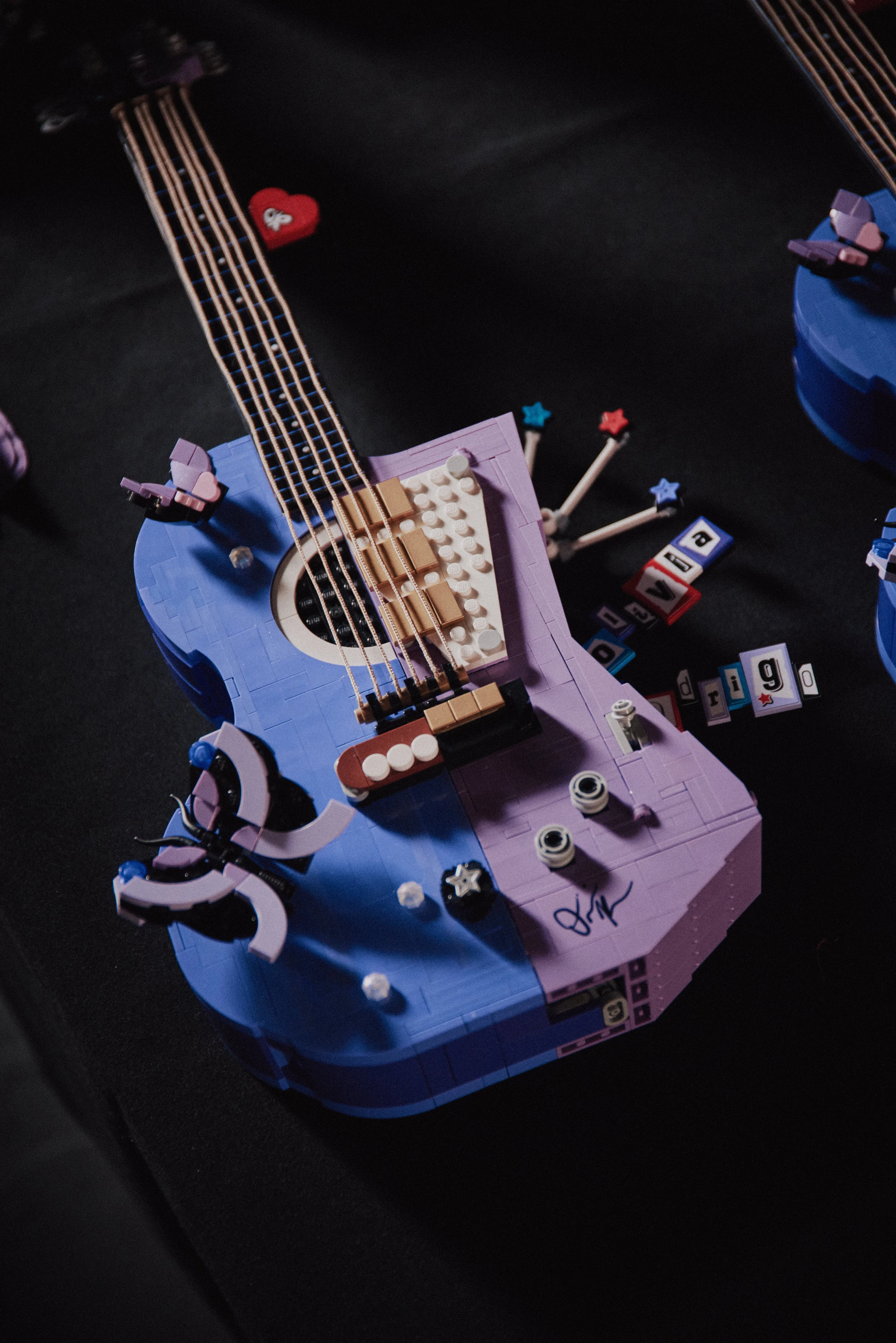  Olivia Rodrigo's Dual Guitar LEGO