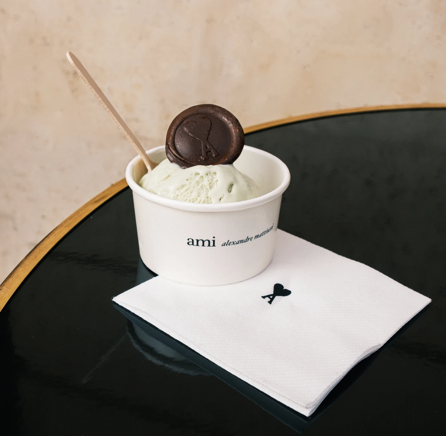 Ami Paris glace