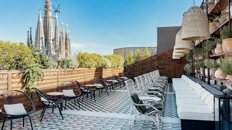 El Cel Rooftop Bar: cócteles frente a la Sagrada Familia El Cel Rooftop Bar: cócteles frente a la Sagrada Familia