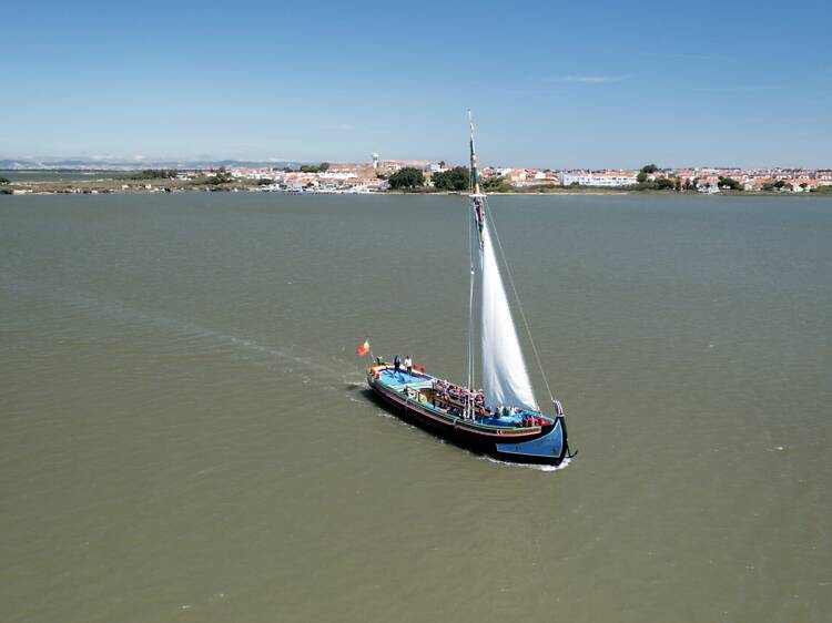 Varino "O Boa Viagem": sem motor, à bolina Varino "O Boa Viagem": sem motor, à bolina