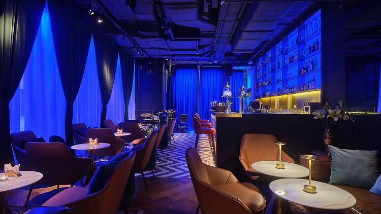 Take 5 live music bar opens in Central