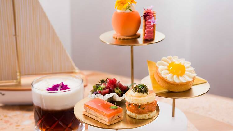 Dioriviera "Summer Garden Afternoon Tea” Dioriviera "Summer Garden Afternoon Tea”