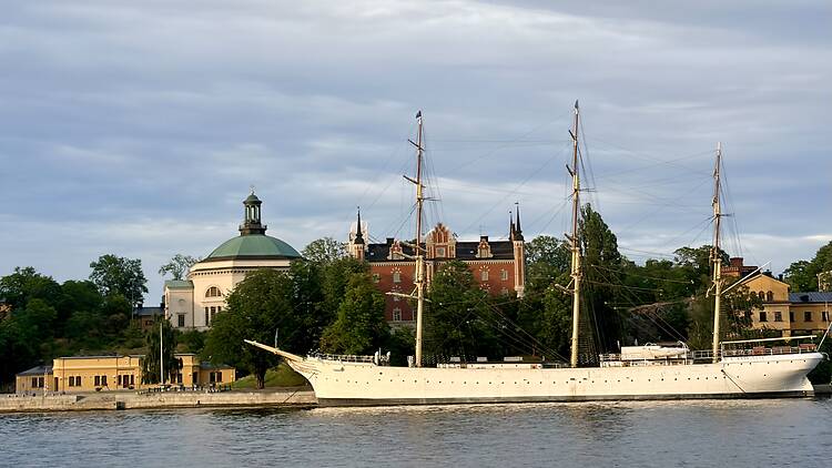 25.7. Step aboard the tall ship af Chapman 25.7. Step aboard the tall ship af Chapman