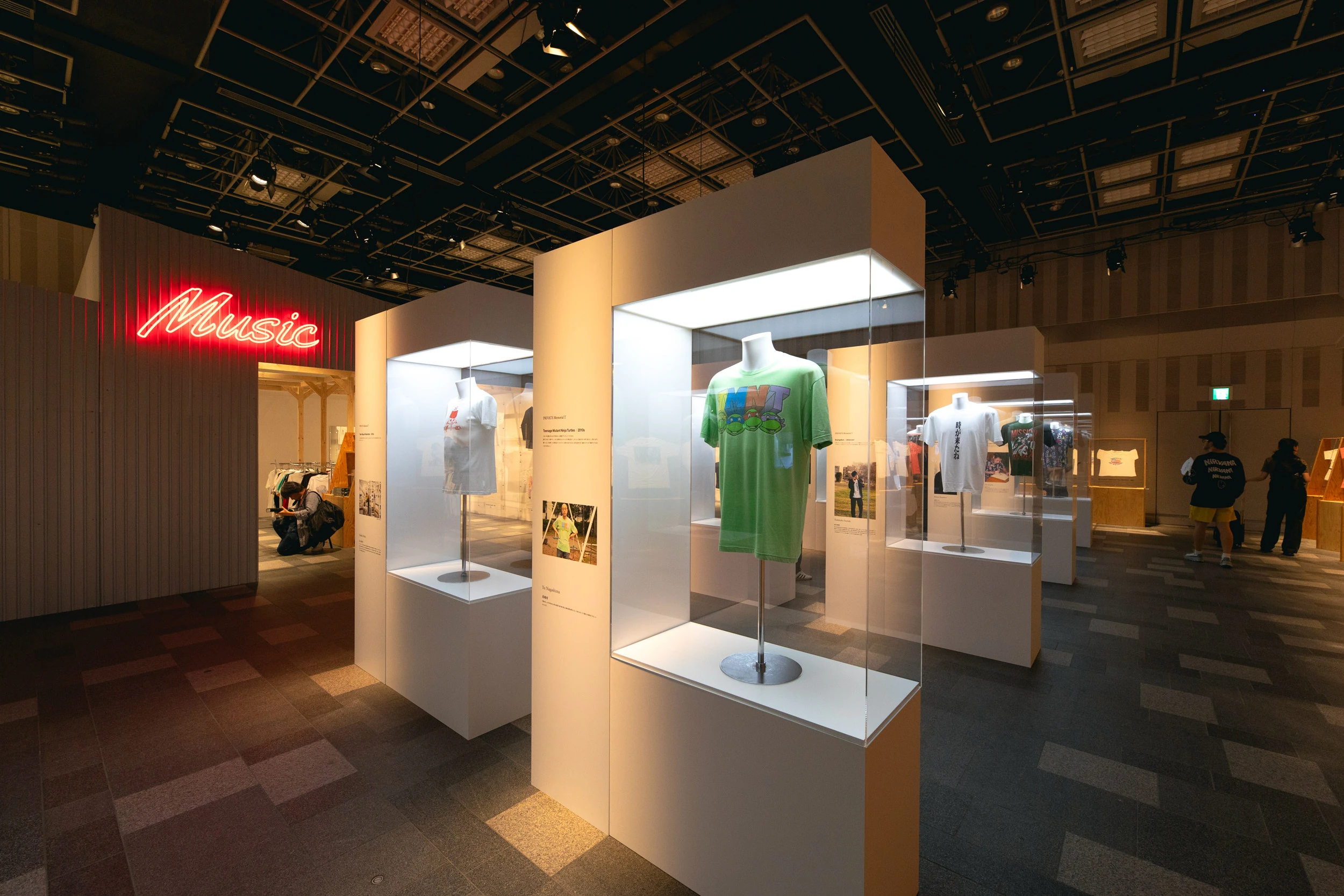 大Tシャツ展