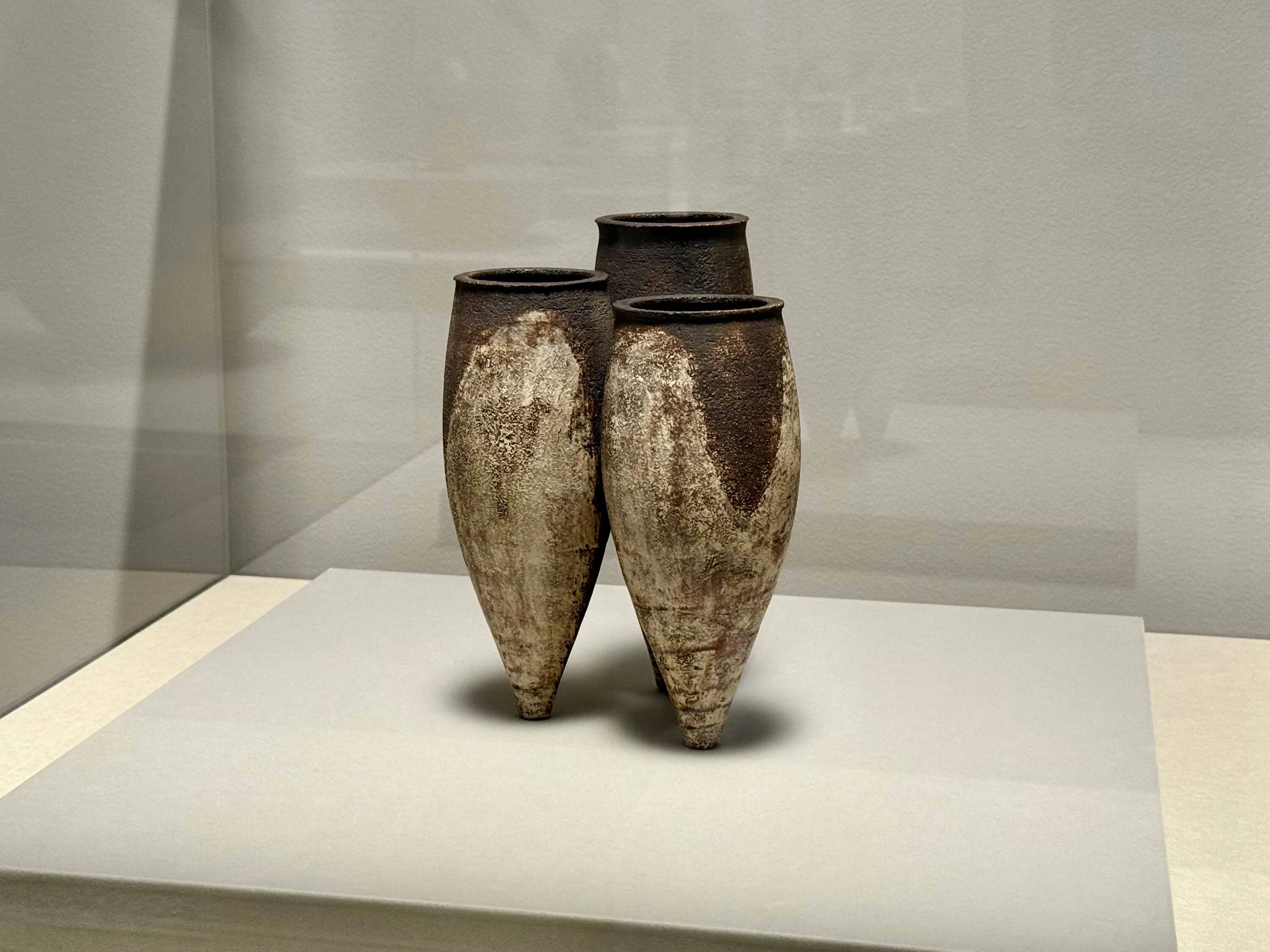 ルーシー・リー展―東西をつなぐ優美のうつわ―
