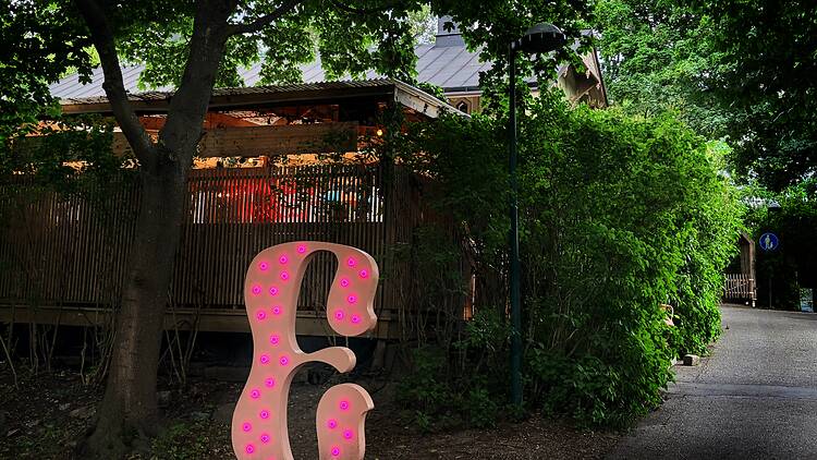 23:00 – Garden party at Eden 23:00 – Garden party at Eden